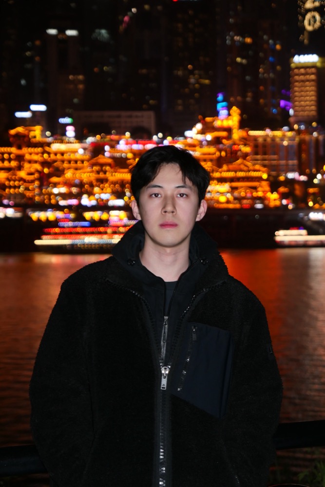 Portrait of Qixun Wang